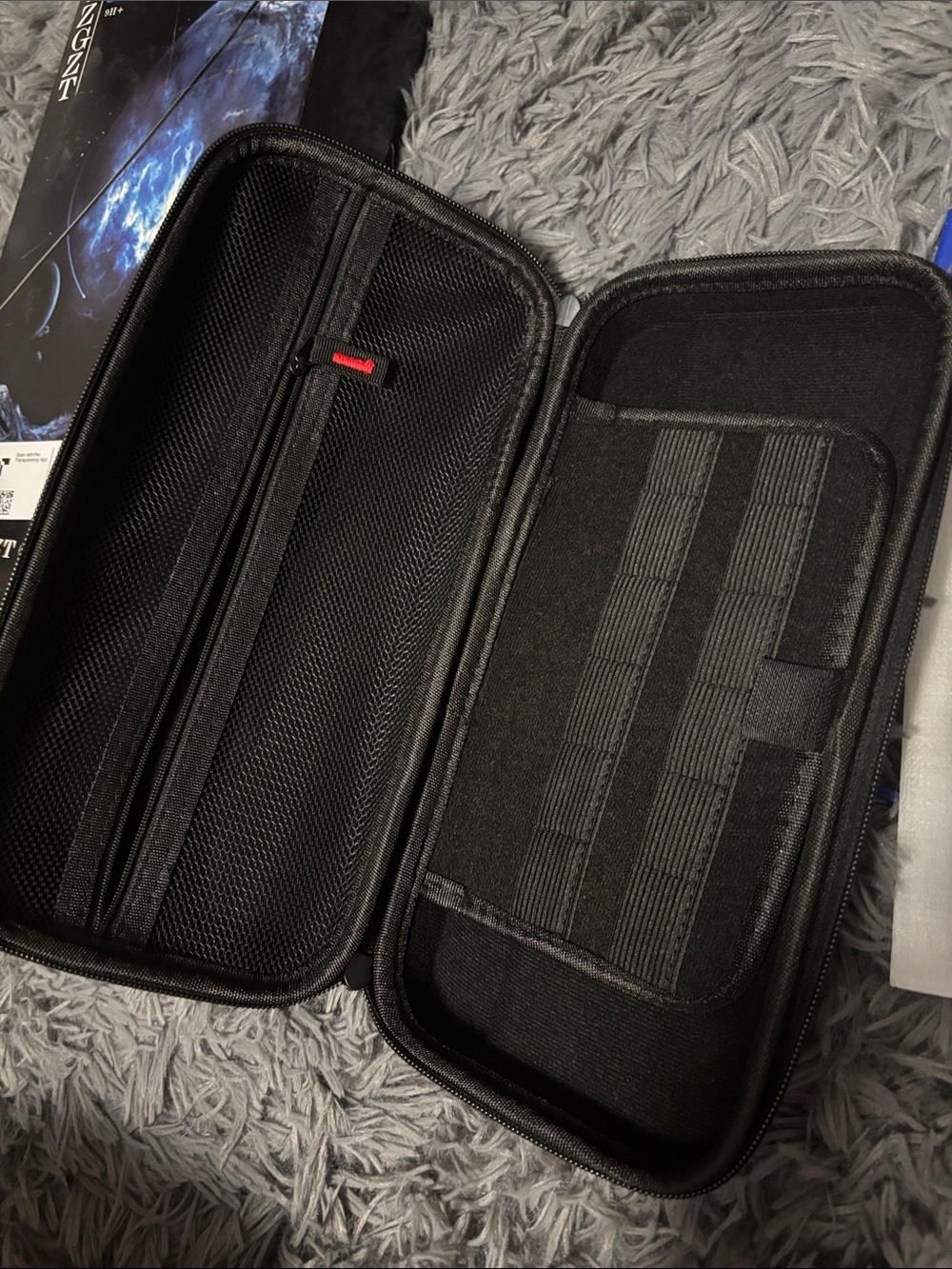 Nintendo switch 2 Black Zippered Travel Case with Strap & 12 game holders NEW - Picture 3 of 5